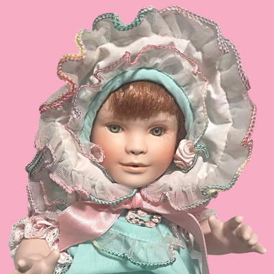 1999 Paradise Galleries Katie Porcelain Music Doll