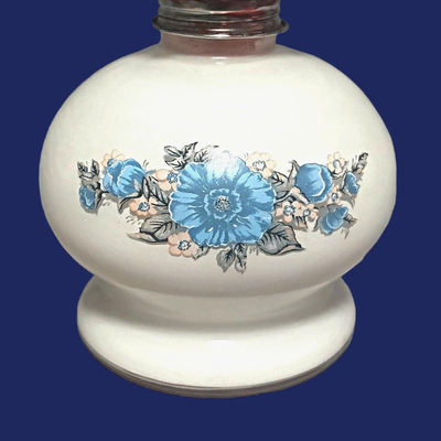 Vintage Lamplight Farms Victoria Rose Oil Lamo