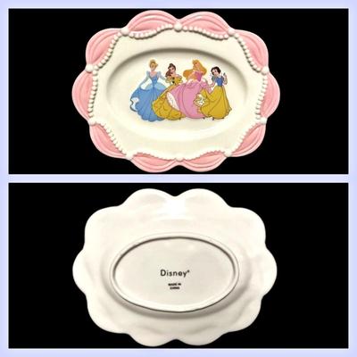 2003 12 Piece Fine Ceramic Disney Princess Tea Set - Mint Condition