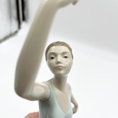 NAO BY LLADRO ~ The Dance Is Over Figurine