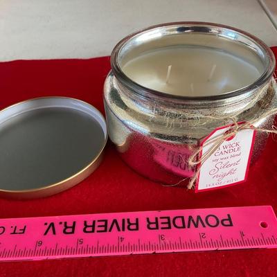 Three wick candle. (Silent night)