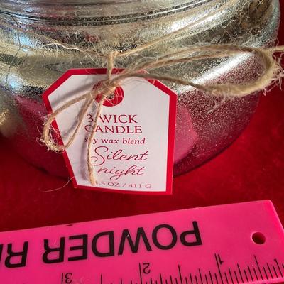 Three wick candle. (Silent night)