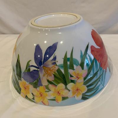 Tropical Flower Nesting Bowls & More Colorful Serving Dishes (K-KW)