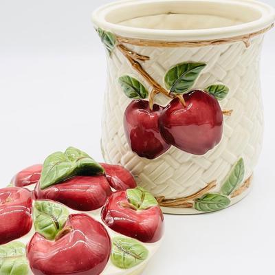 FRANCISCAN ~ Lidded Apple Cookie Jar