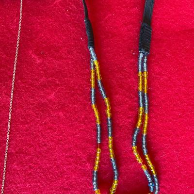New and Like New Vintage Necklaces