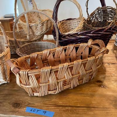 Lot 9 - Large lot of Baskets, various sized and shapes