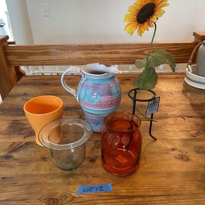 Lot 12- 5 mixed pieces, vase, glass, ceramic vases