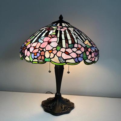 Dragonfly Tiffany Style Table Lamp ~ Metal Base