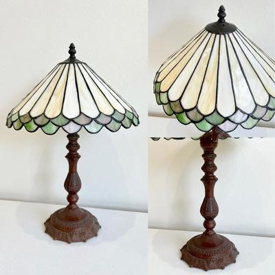 Tiffany Style Table Lamp ~ Metal Base