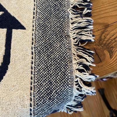 Lot 19 - 2 Throws with fringe Amish/Country design