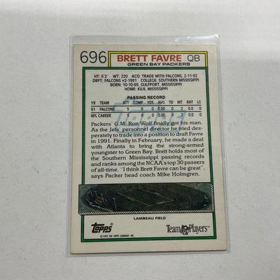 -161- SPORTS | 1992 Brett Favre Autographed #696 Card