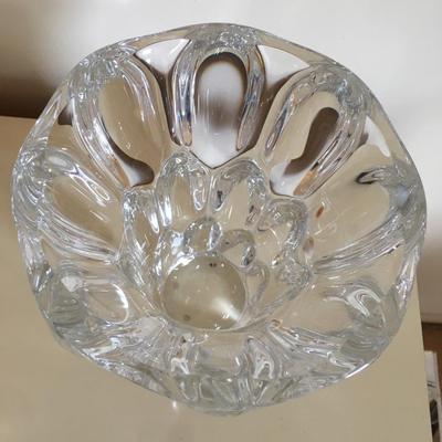 Vannes Le Chatel France crystal vase