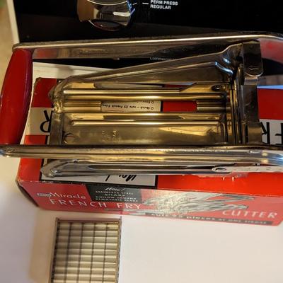 Like New Vintage French Fry Cutter