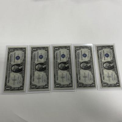-171- CURRENCY | 1935A Silver Certificates Consecutive Dollar Bills