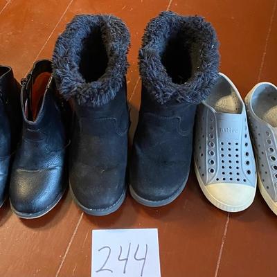 Girls size 9