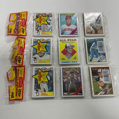 -201- SPORTS | 1988 TOPPS Baseball Rack Packs