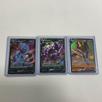 -224- POKÃ‰MON | DracozoltV, ConkeldurrV, SneaslerV, DrapionV, ZamazenlaV Cards