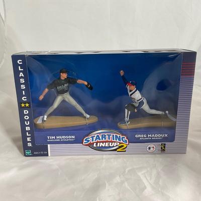 -228- SPORTS | Starting Lineup 2 Figure | Tim Hudson & Greg Maddux