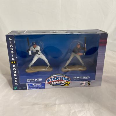 -230- SPORTS | Starting Lineup 2 Figure | Derek Jeter & Omar Vizquel