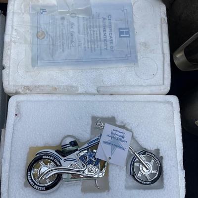 Lot 46 - Monopoly game, harness, motor blanket and more
