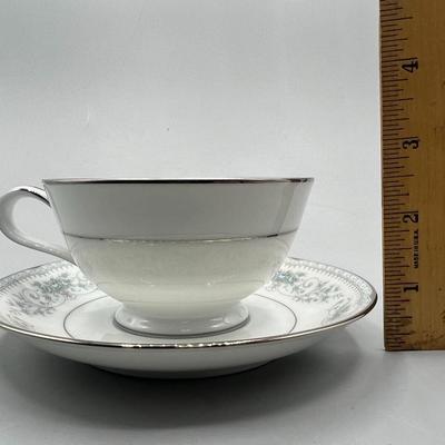 Retro Collectible Noritake Japan 6107 Colburn Soft Pattern Tea Cup & Saucer