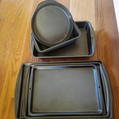 BAKING PANS - COOKIE SHEETS - OVEN BAGS/BAKING SHEETS