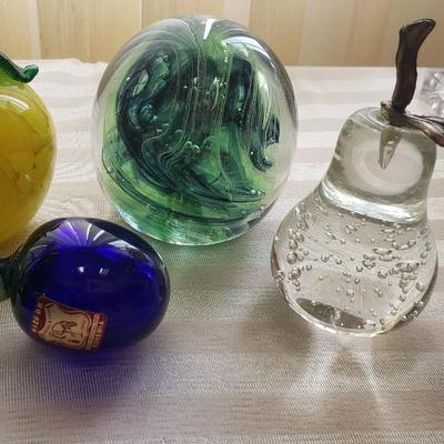 Glass paperweights Nizbor Bohemia, Fruit