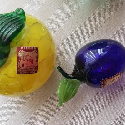 Glass paperweights Nizbor Bohemia, Fruit