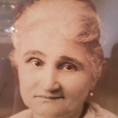 Instant ancestors Large photos