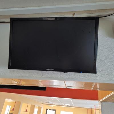 Monitor Screens and Camera