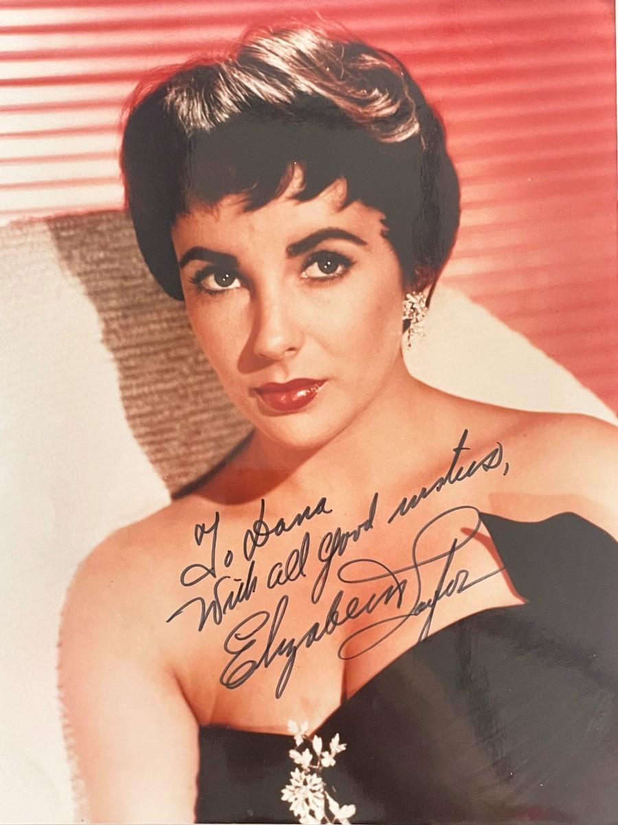 ELIZABETH TAYLOR    絵 Elizabeth Taylor by CLARENCE BULL 1945 | Hollywood Pinups