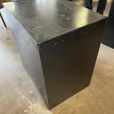 Lot 66 - 2 Drawers Metal Filing Cabinet
