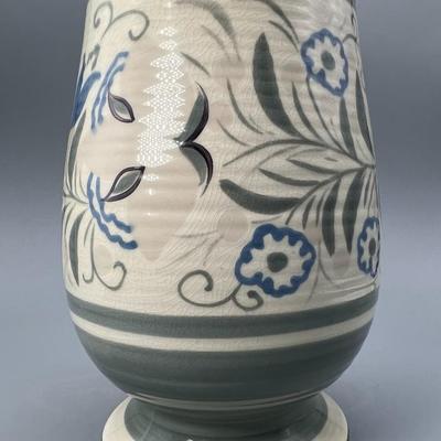 Vintage Wade England Blue Flower Floral Pattern Motif Pottery Flower Vase