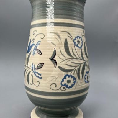 Vintage Wade England Blue Flower Floral Pattern Motif Pottery Flower Vase