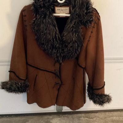 Coat /Small