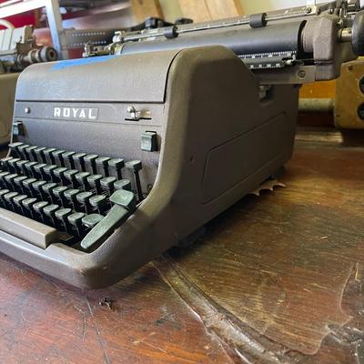 Lot 87 - Royal Vintage Typewriter, with ribbon