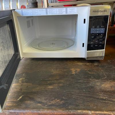 Lot 92 - Frigidaire Microwave