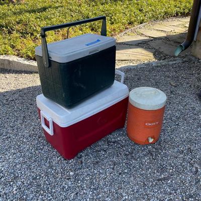 Lot 95 - Coolers Collection -  Coleman, Igloo, & Gott fountain cooler