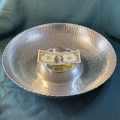 OVERSIZE HAMMERED ALUMINUM CHIP AND DIP BOWL