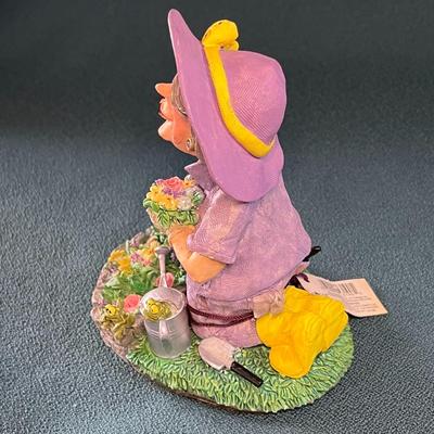 RUSS FIGURAL â€œI DIG GARDENINGâ€ 