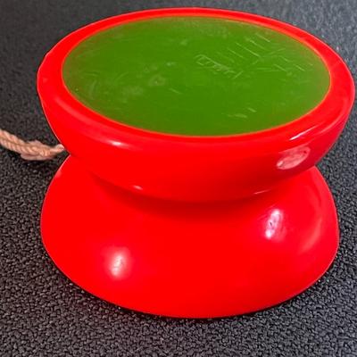VINTAGE BRIGHT ORANGE DUNCAN BUTTERFLY YO YO