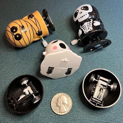 5 SMALL HALLOWEEN MOTION TOYS