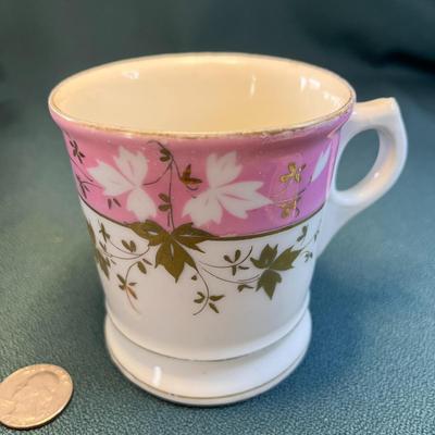 ANTIQUE BARBERSHOP SHAVING MUG