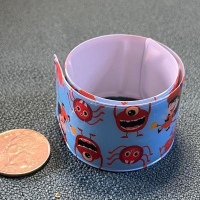 HALLOWEEN PARTY SLAP BRACELETS 24 CT.