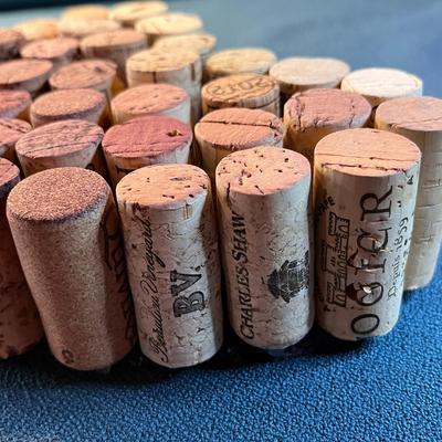 WINE CORK WALL HANGING HEART SHAPE