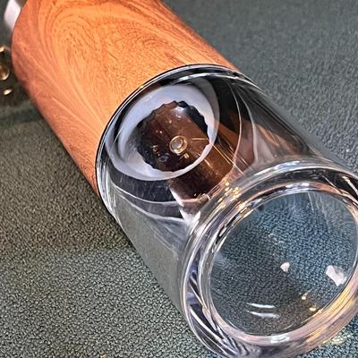 EXCELLENT MANUAL COFFEE GRINDER â€œSIMPLE LIFEâ€