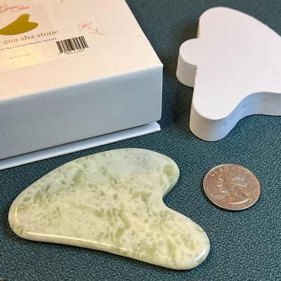 JADE GUA SHA BEAUTY STONE
