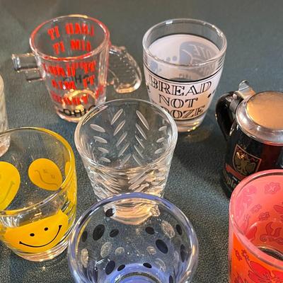SHOT GLASS COLLECTION 17 PC.