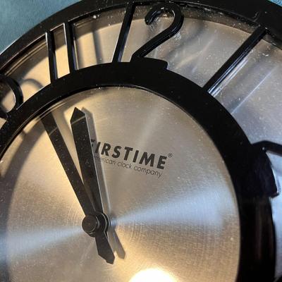 â€œFIRSTIMEâ€ WALL CLOCK CONTEMPORARY STYLE