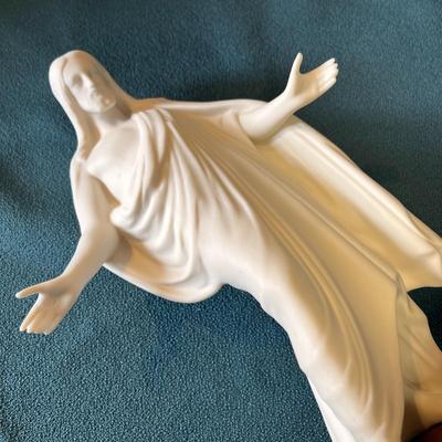 CHRISTUS STATUE BISQUE-LIKE FIGURAL WOOD BASE